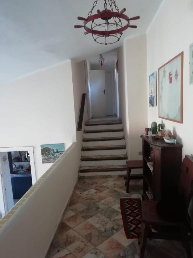 Bed and Breakfast Sa Domo De Afra Stintino Exterior foto
