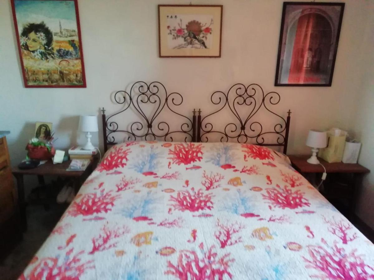 Bed and Breakfast Sa Domo De Afra Stintino Exterior foto